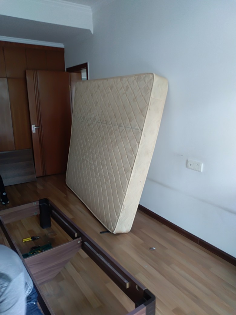 二个大小床1.8x2米∵1.5x1.1可有人要最底价