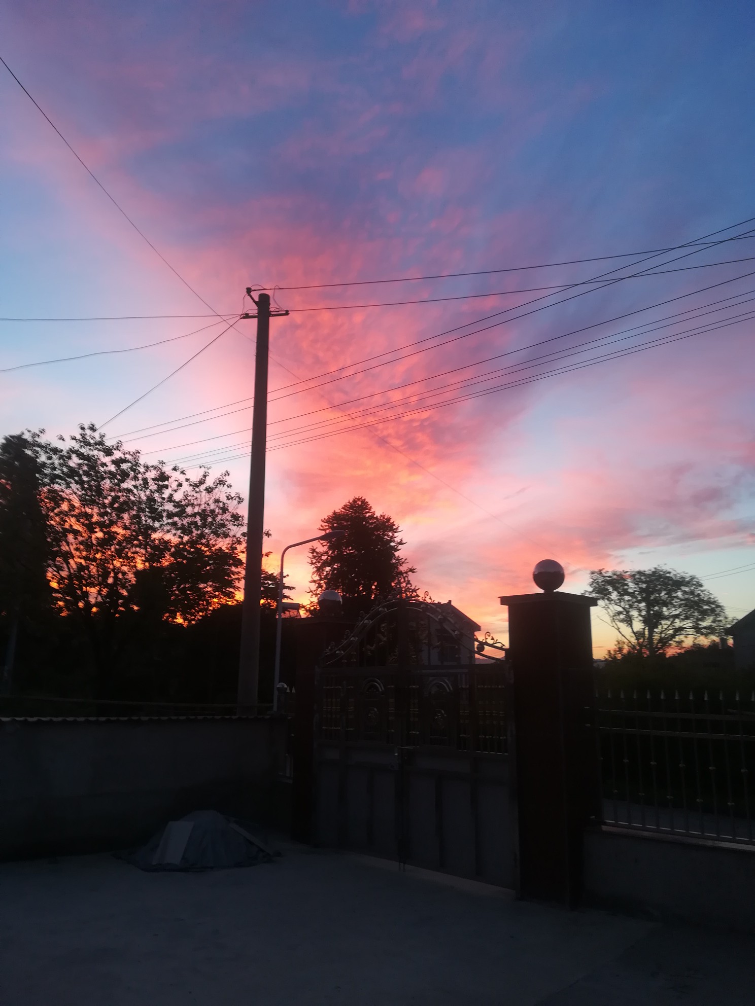 多彩的世界,灿烂的天空.