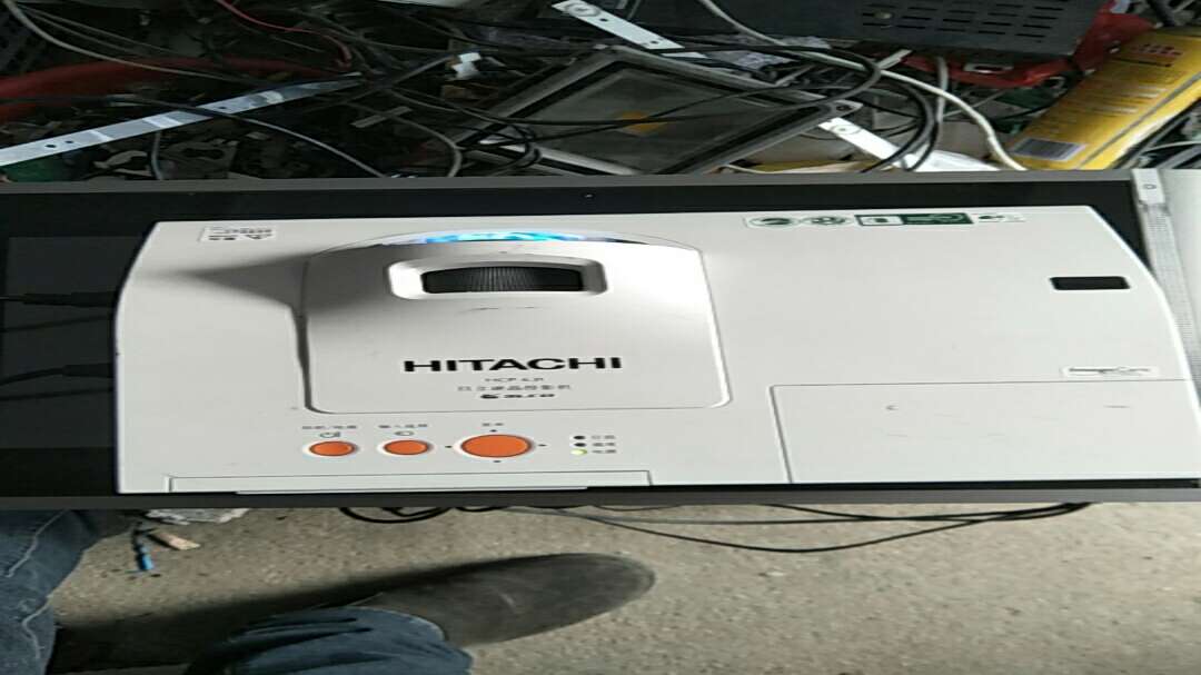 原装日立200寸投影机出售